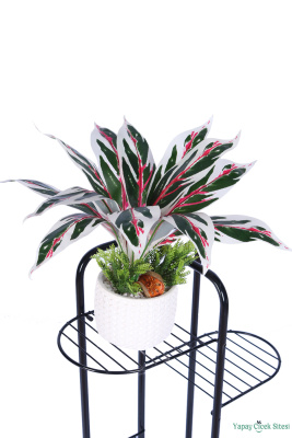 Beton Saksıda Yapay Çiçekli Tanzimler Model 15 - Yapay Çiçek Sitesi