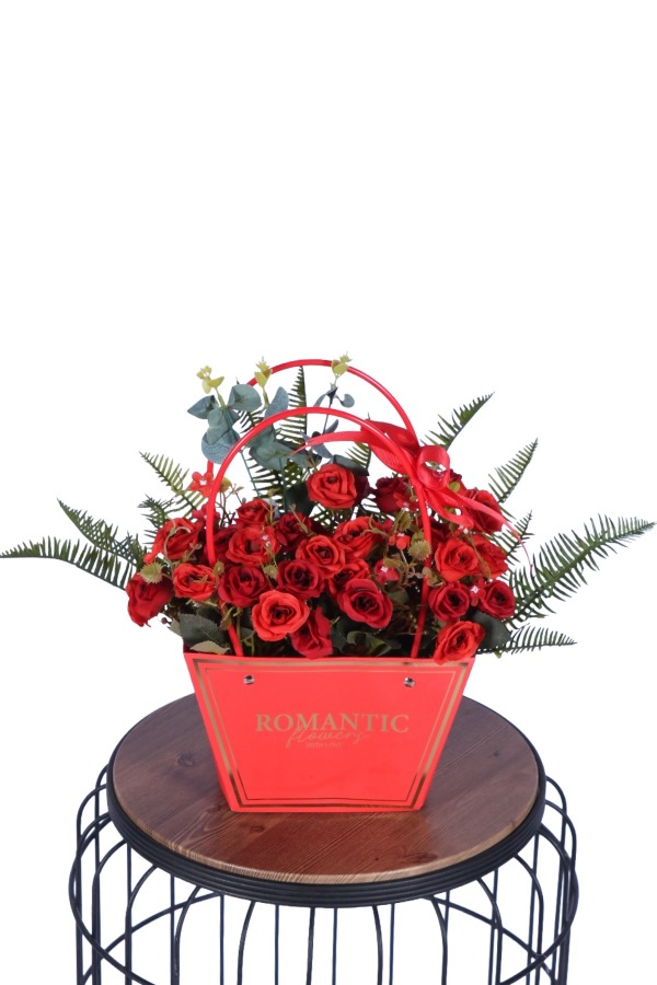Yapay Çiçekli Romantic Çantalı Aranjman Model 35 - 1